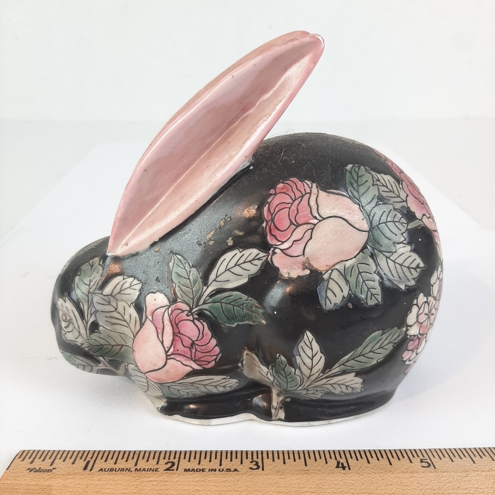🛍VintagePorcelain Made In China Hand Painted Black Floral Rabbit Figurine